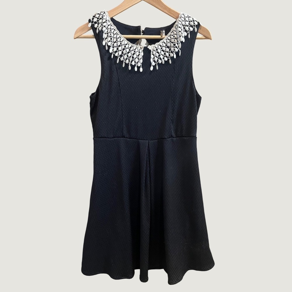 Free People Mini Dress Womens Medium Black Crochet Collar Keyhole Back Textured